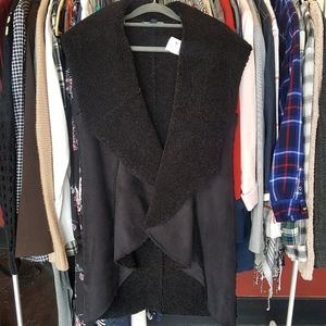 NWT Saks Fifth Avenue Faux Suede Shawl | Black |